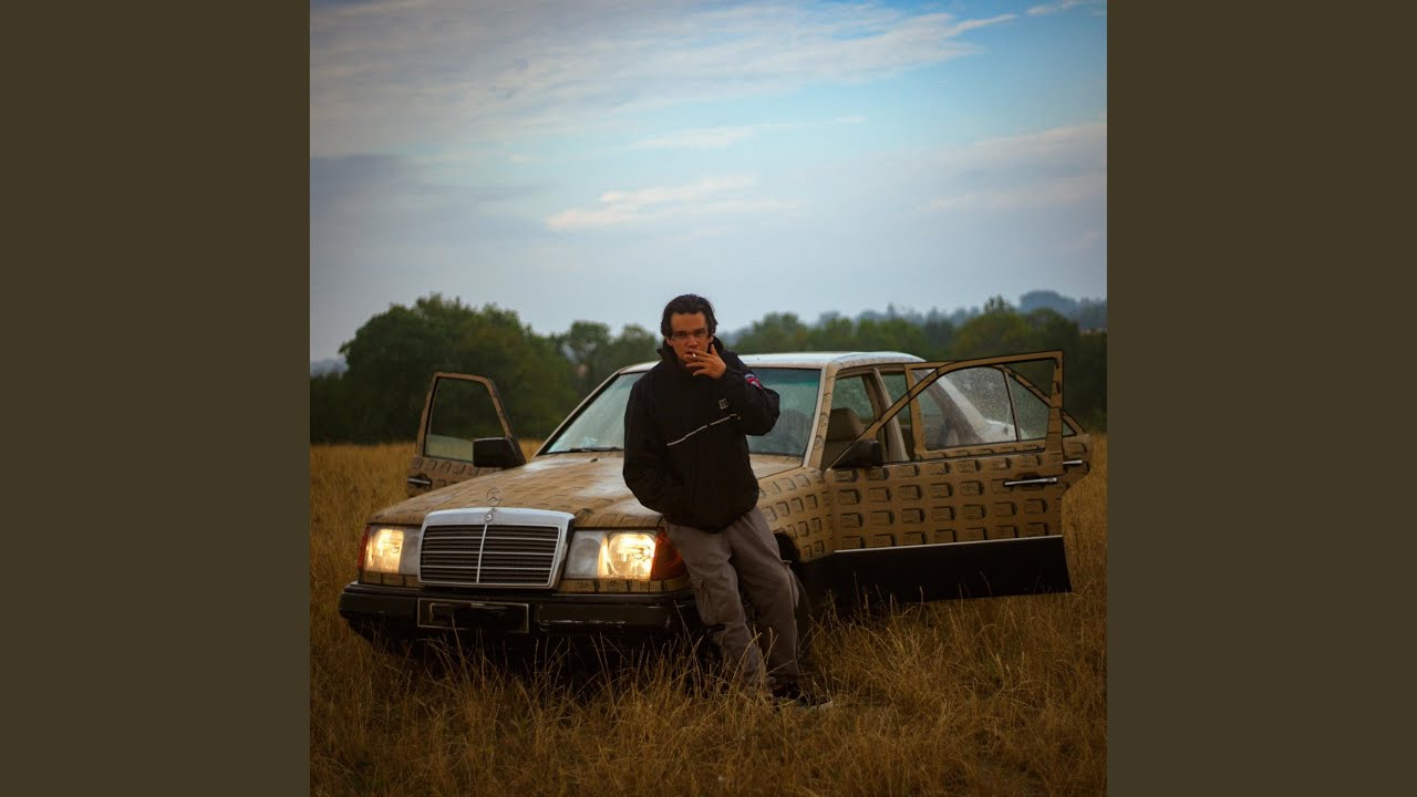 Obejrzyj Monstres w YouTube Obejrzyj Monstres w YouTube