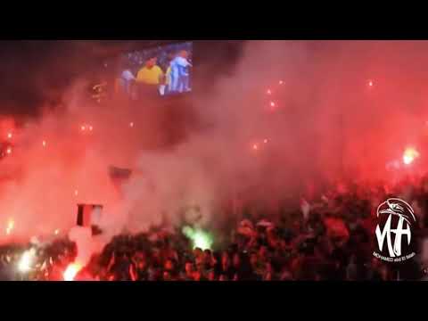 من زمان كتفي في كتفك غناء اولترس الاهلي رووووعه 