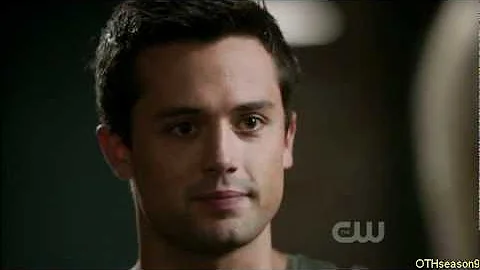 Chase Julian Clay & Mouth in bar 9x04 One Tree Hill