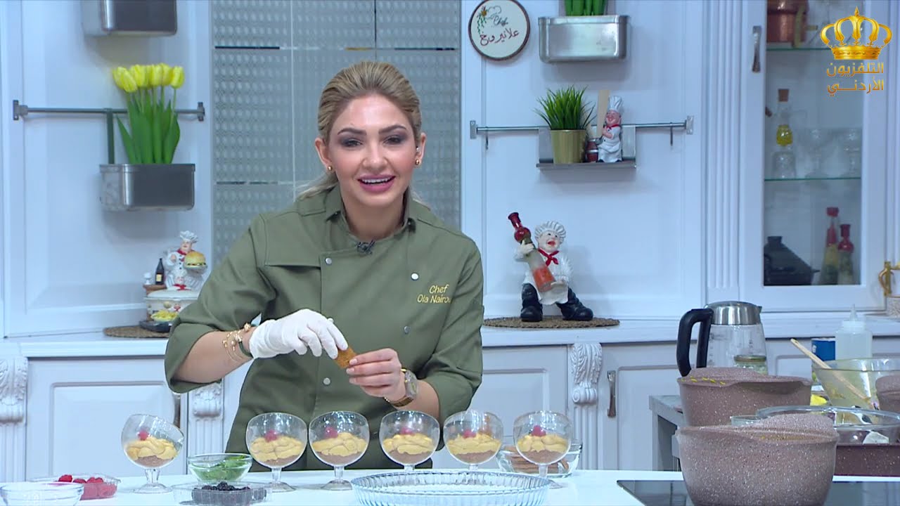 مطبخ يوم جديد  حلى كاسات اللوتس مع الشيف علا نيروخ