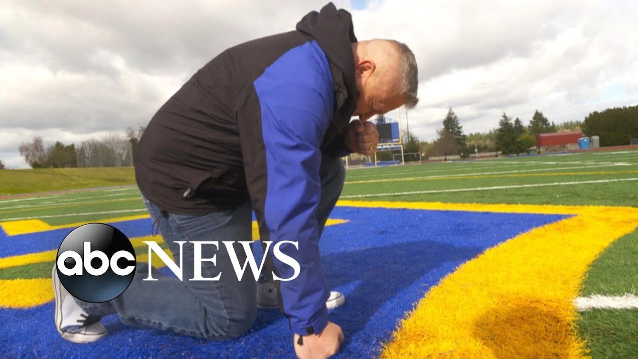 SCOTUS to hear case of high school coach suspended for praying on football field l GMA