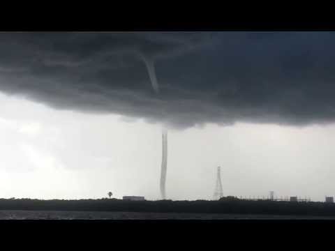 Big Pic: A Monster Waterspout Spins Over Florida