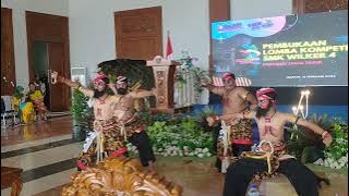 PERFOM KESENIAN REOG PONOROGO oleh SMKN 5 Madiun