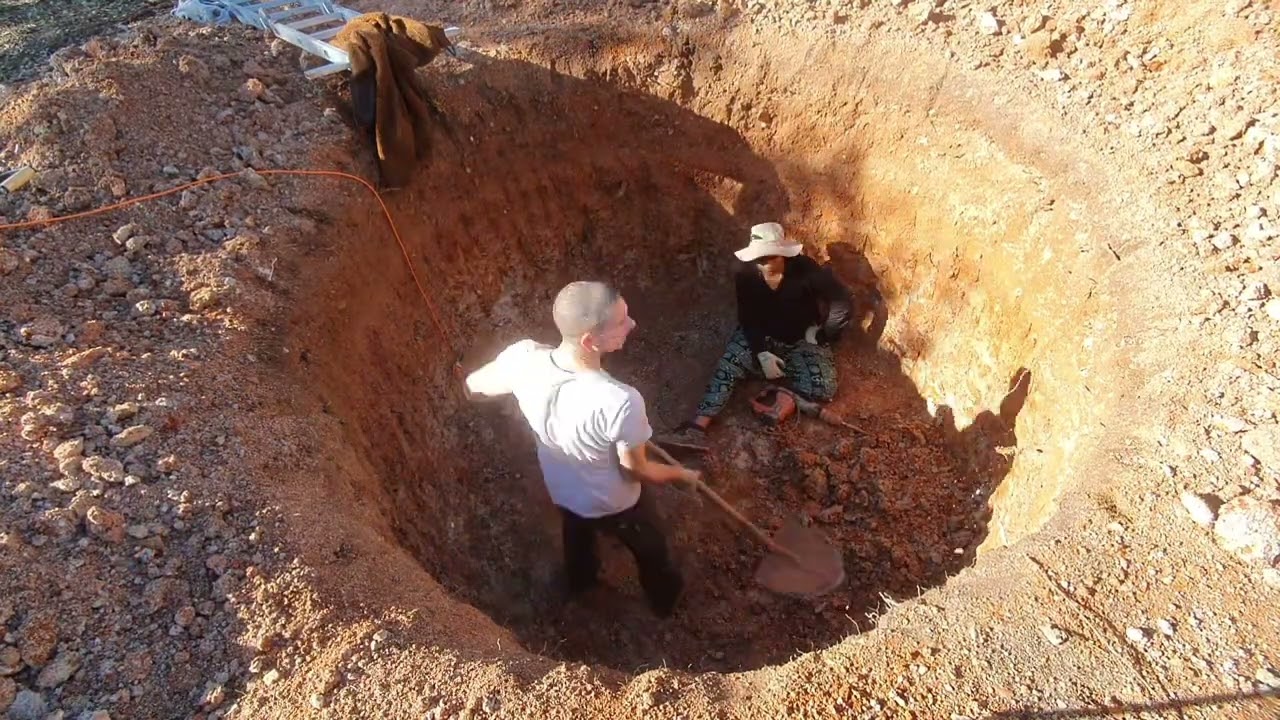 Off-Grid Digging a water well S2 E5