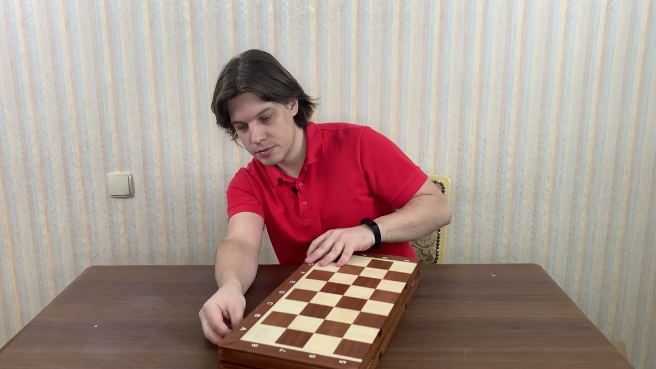 iChessOne: Wooden Foldable Electronic Chessboard