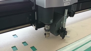 Máy Cắt Rập CỨNG & DÀY 2mm - Mimaki CF2 Paper Pattern Cutter