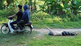 Single mother Ly Tu May was kidnapped and brutally tortured by two criminals screenshot 2