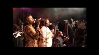 Video thumbnail of "Dans Ton sanctuaire - Gael Music- Live 2005"