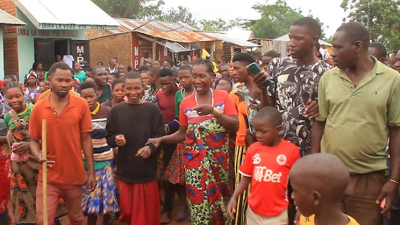 ALIYEFARIKI 2020 AONEKANA 2024, WANANCHI WAFURIKA KUMUONA, NDUGU ZAKE WASIMULIA 