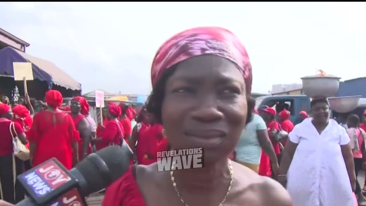 Makola Market women protests on high cost of rent    ||    REVELATIONS WAVE