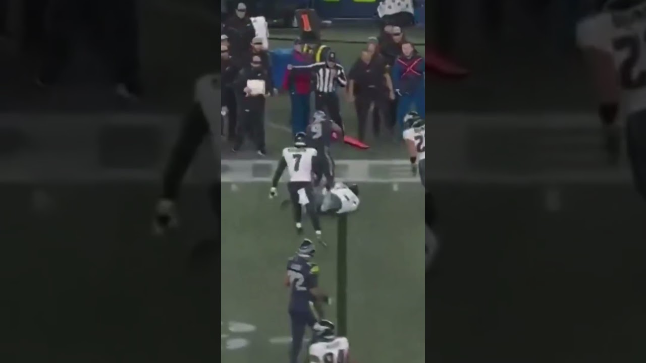 КИЛИ РИНГО совершает ОГРОМНЫЙ подкат I Лучшие моменты 15-й недели матча «Иглз» против «Сихокс»