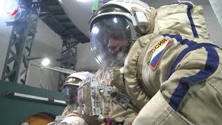 Подготовка кандидатов в космонавты к работам внекорабельной деятельности (ВКД)