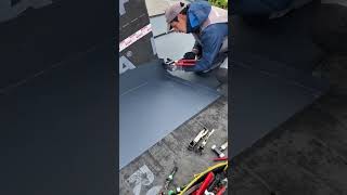How to use and operate thermal insulation roofing tools properly