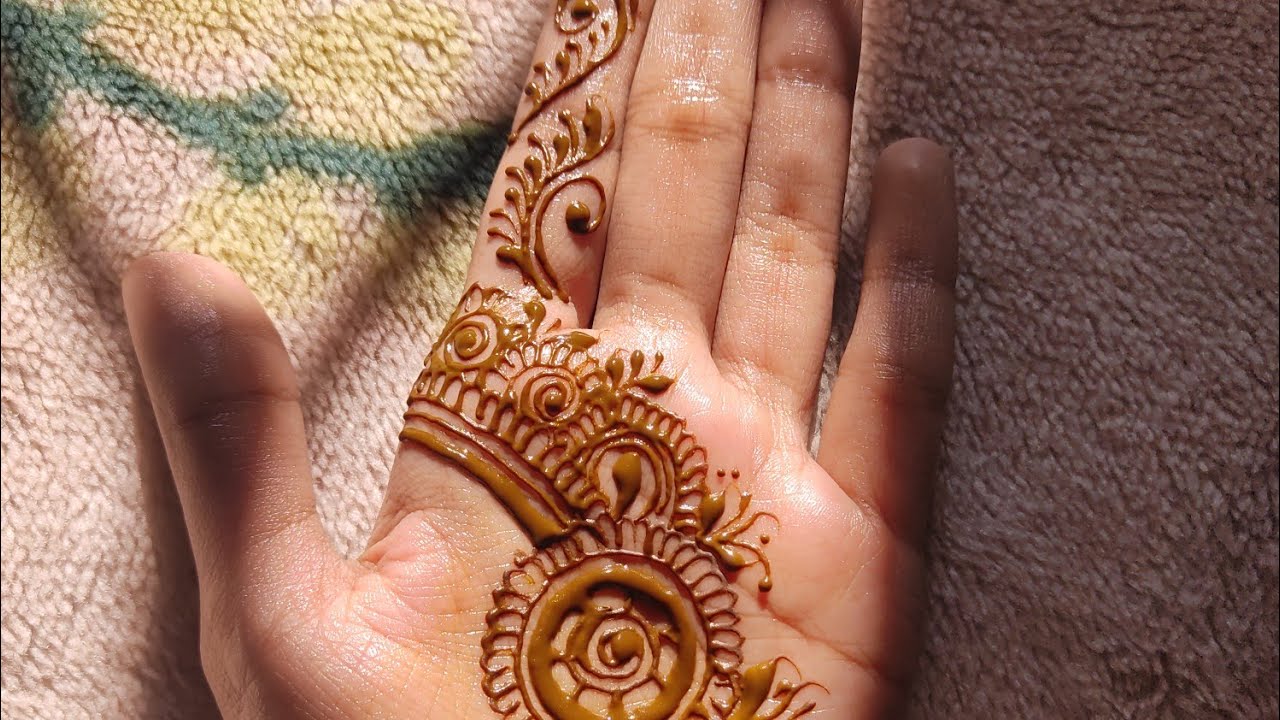 Beautiful henna art 💕Simple henna 