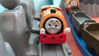 カプセルプラレールでちいさなきかんしゃ