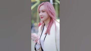 19.02.2023 | Fancam Trình Tiêu Cheng Xiao 程潇 성소 tại sân bay Thượng Hải ✈ Milan