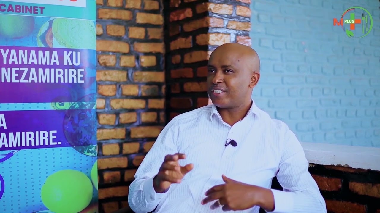 Niba ufite umwana urimunsi y'IMYAKA IBIRI menya ibi.  amarangamutima ye! (PSYCHOLOGIST W'ABANA)