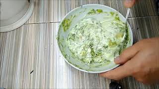 Спред из сыра Маскарпоне и авокадо с зеленью и рукколой