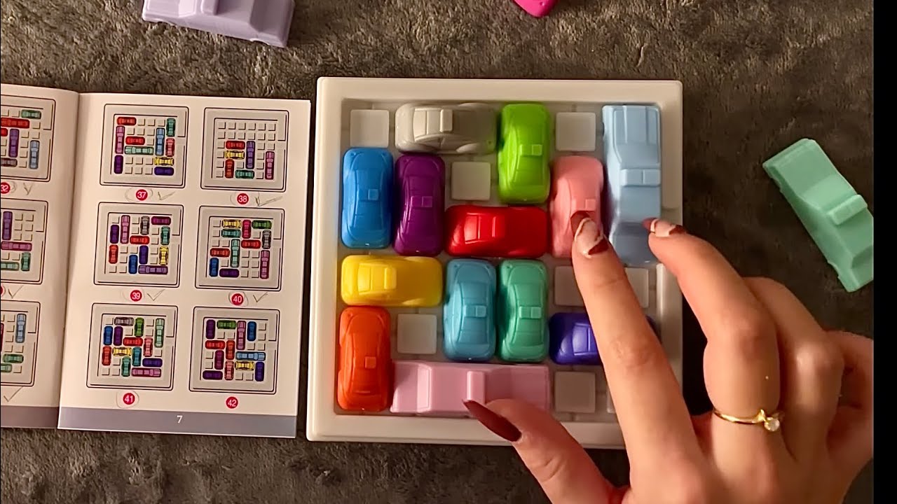 🚦 ASMR - Playing Rush Hour / traffic JAM - Clicky Whispers