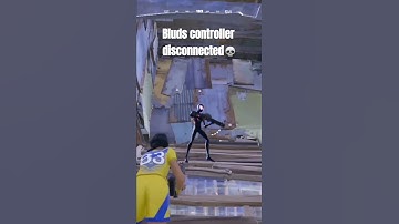 His controller disconnected mid fight💀 #fortnite #funny #memes #console #funnymoments