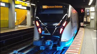Trains at De Brouckere, Brussels Metro, 20/11/2022 (1080p HD)