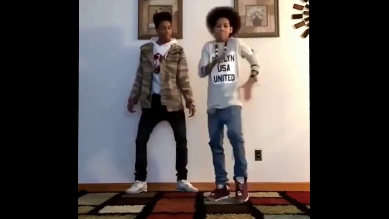 Nae nae - hit them folks reverse dance