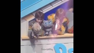 Dalring And Han Tatpung Kiss