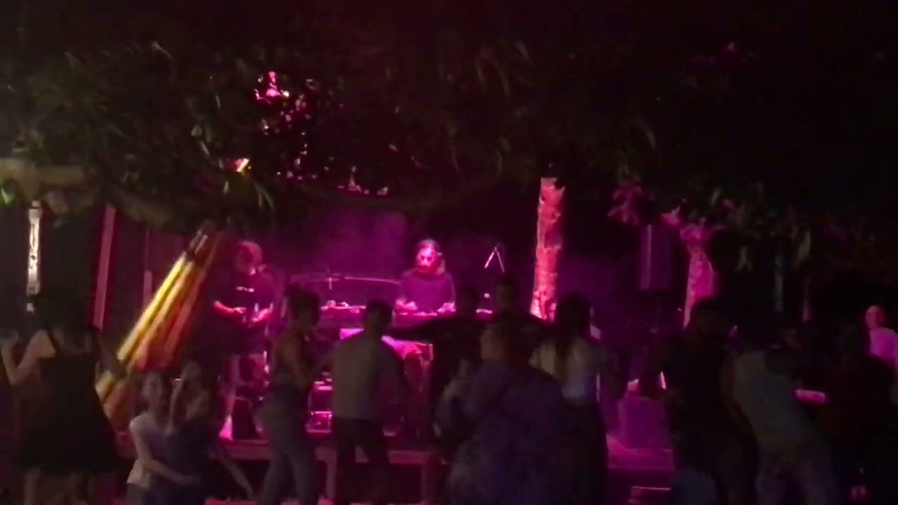 5 eme FESTIVAL DU SAUT DU LOUP À MIRAMONT DE GUYENNE :