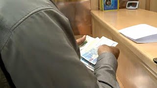 Iran's economy suffers decline following US sanctions threat