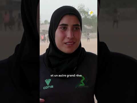 مدرب كرة قدم في نيجيريا يحمي الشباب من المخدرات