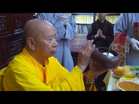 Video KHÓA SINH THỰC HÀNH CÚNG DƯỜNG QUÁ ĐƯỜNG TẠI CHÙA... - youtube