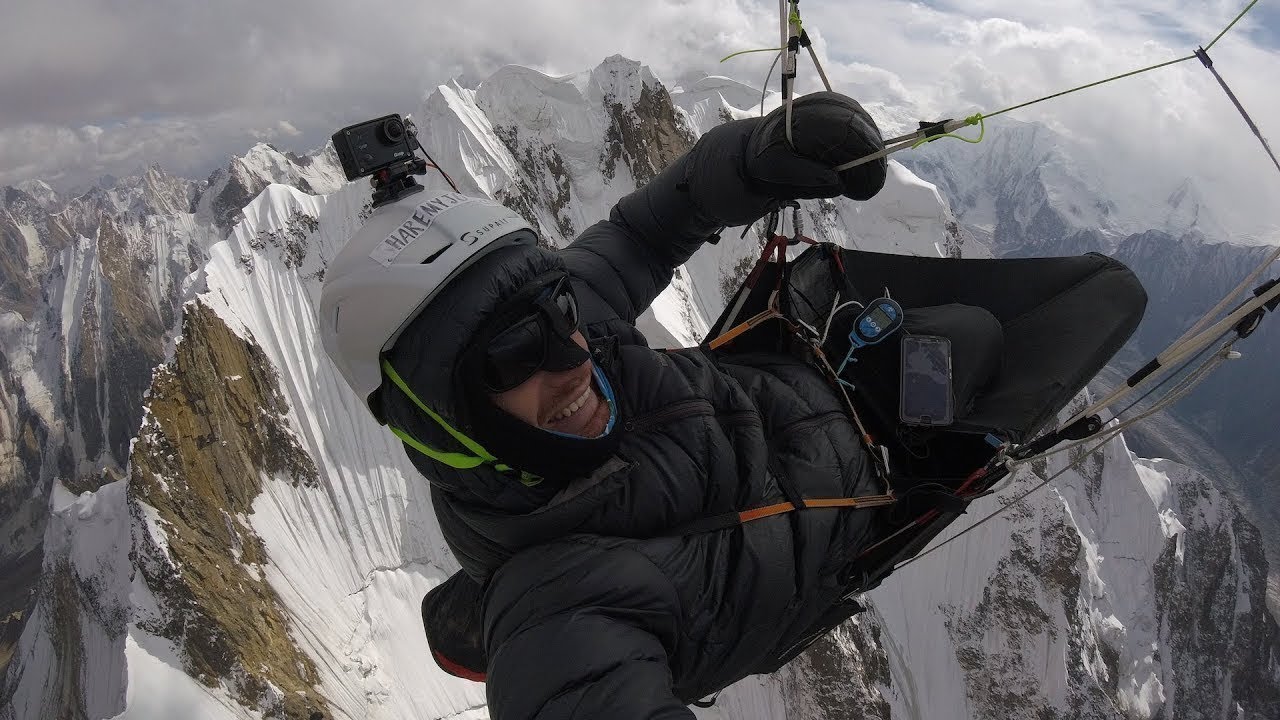 Paragliding in Pakistan highlights, Barpu vol biv