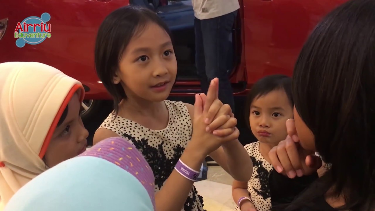 lifia niala halloween