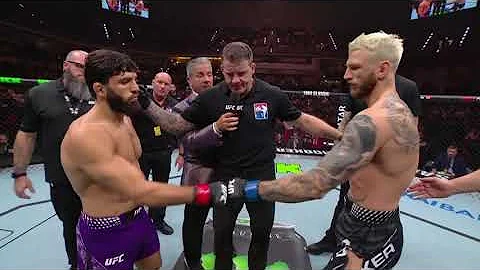 Arman Tsarukyan vs. Dan Hooker | UFC  Qatar Fight Night | Highlights