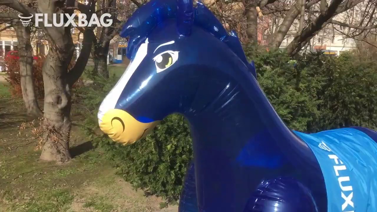 FLUXBAG PRO Giant inflatable horse fluxed in 530 Min YouTube