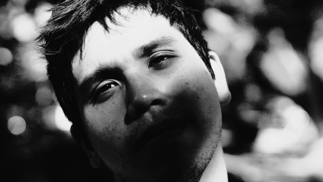 Clinton Kane - maybe i'm just a little too much (Official Music Video)