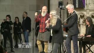 Patti Smith & Michael Stipe - People Have the Power chords