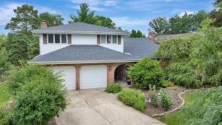 628 Camelot Dr, Burr Ridge, IL