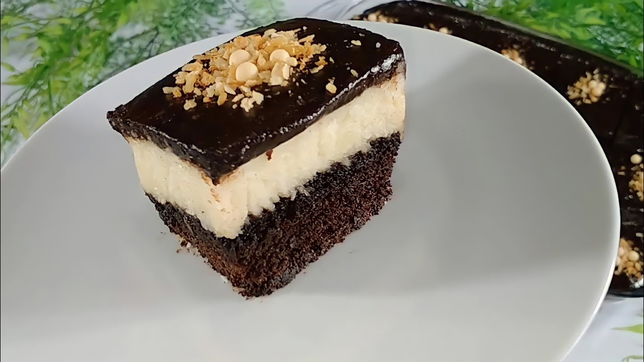 كيكة الباونتي بجوز الهند كيكة من ثلاث طبقات وكل طبقة اطعم من التانية والمقادير بالجرام والكوب