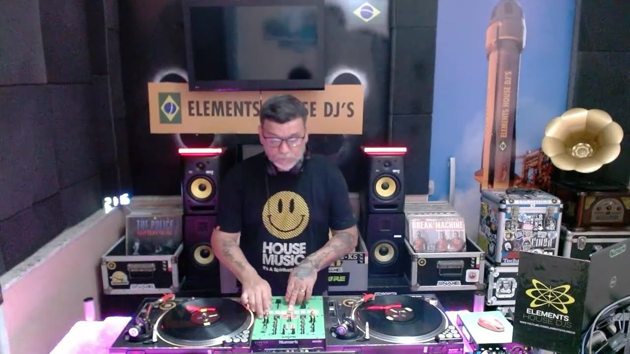 ELEMENTS HOUSE DJS LIVE
