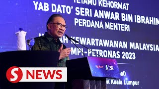 Media freedom guaranteed, but don't use it to divide country, says Anwar