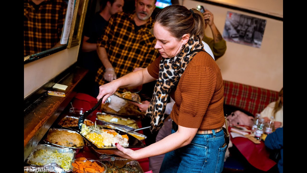 Thanksgiving Feast 2025 hosted by Highlander Pub Rome - YouTube