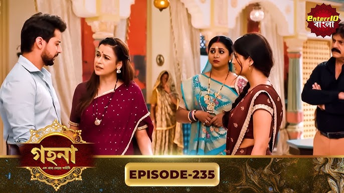 Күйеуі әйелінің қынапшасын қарап жатыр (видео)