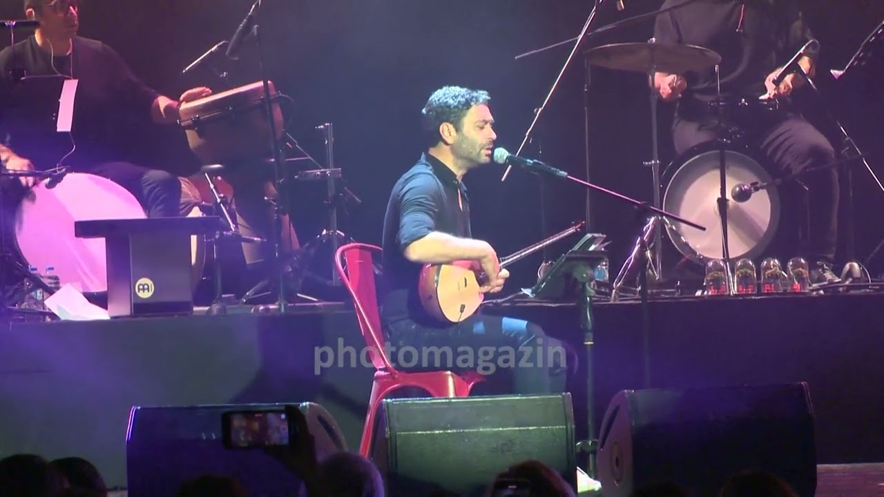 Ozan Akbaba Saz Çalıp Şarkı Söyledi