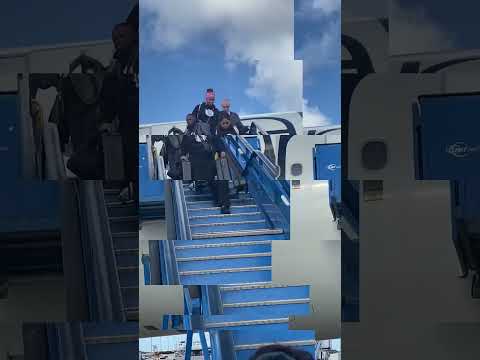 Regardez Apostle is BACK in Barbados!! #shorts sur YouTube Regardez Apostle is BACK in Barbados!! #shorts sur YouTube