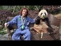 Un día trabajando en una RESERVA DE PANDAS! | China