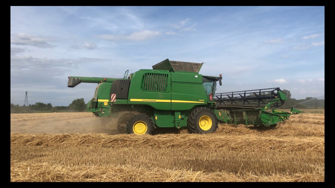 Moisson du blé + pressage de la paille !