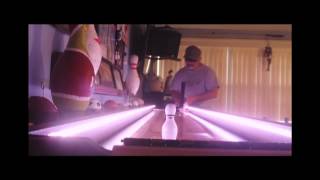ShuffleBowl 300: A game table for everyone