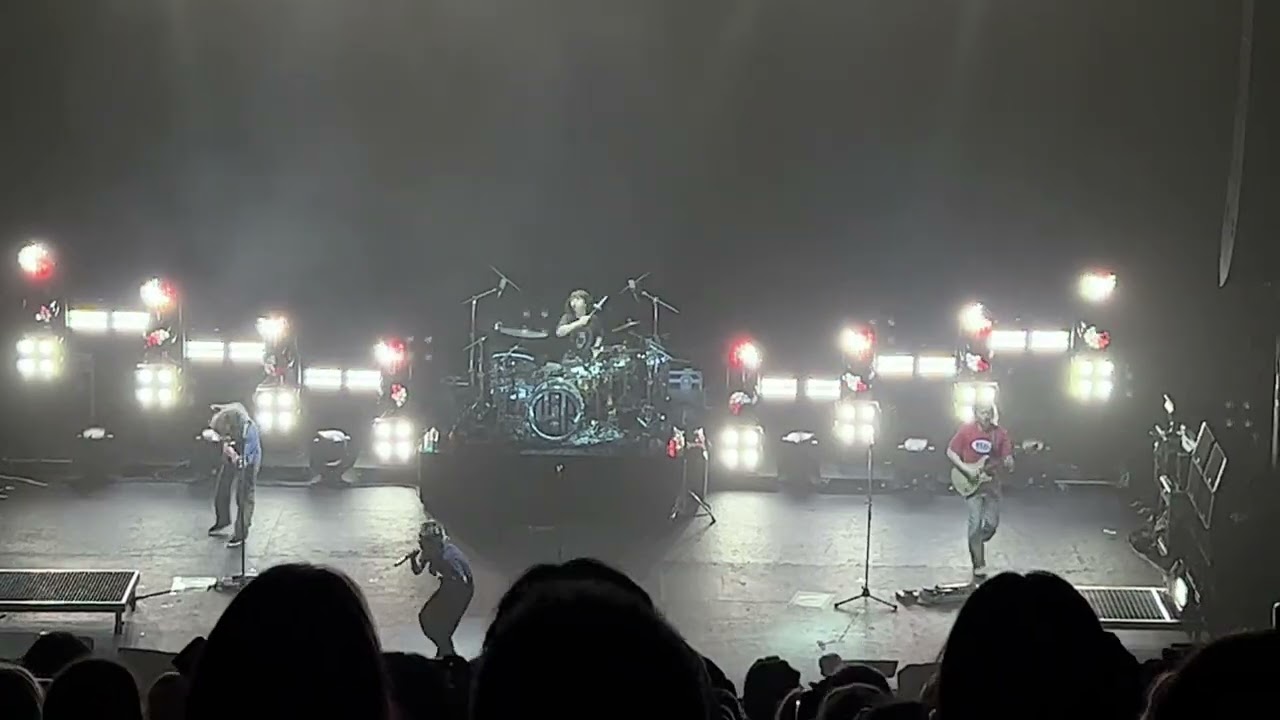 One Ok Rock Pilot [Manchester O2 Apollo] 13.10.25