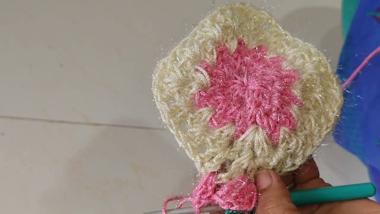 लोकर से सुंदर सी पर्स बनाओ सिम्पल सुंदर युज आने वाली आप इसे कही भी ले जा सकते है